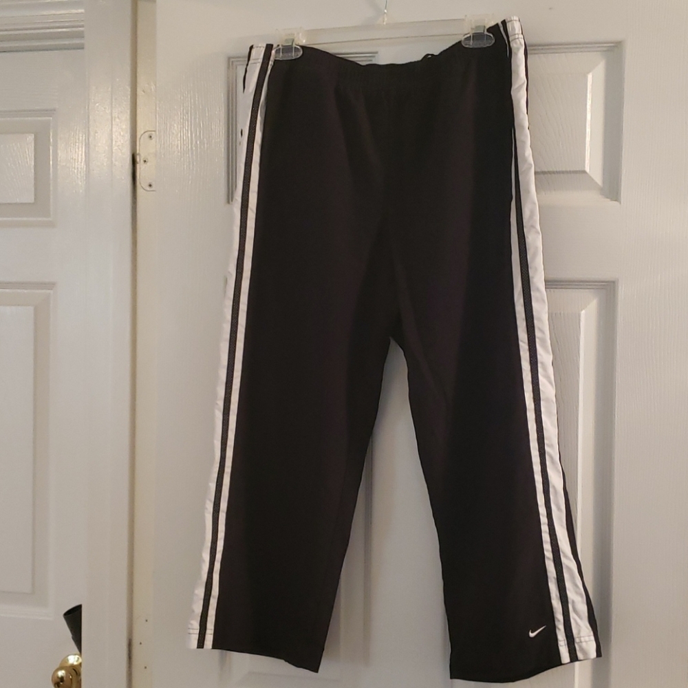 Capri pants